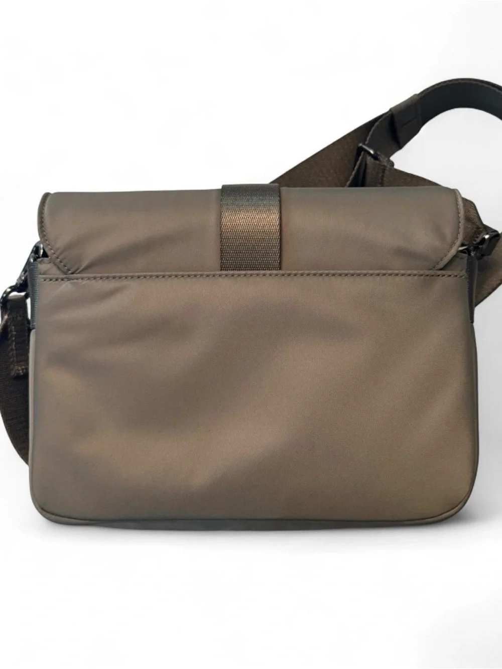 lululemon athletica Olive Green Camera Crossbody Bag with Front Pockets